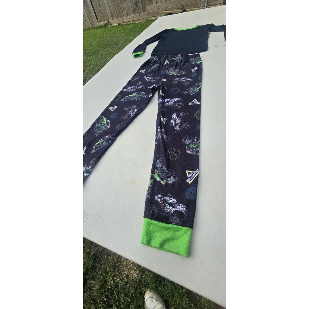 Monster Jam Boys 2-Piece Long Sleeve Tee Pajama Set (Size 10)